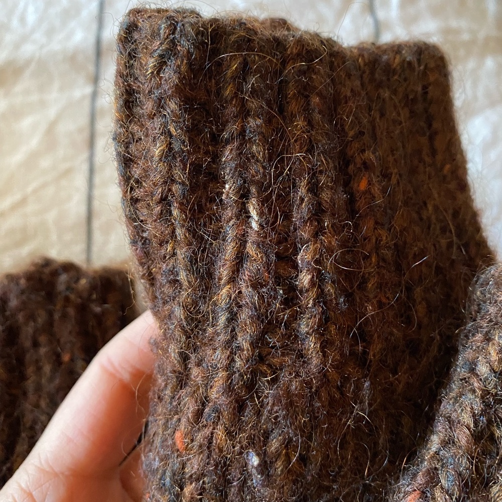 *sold* Oversized Chunky Sweater - Picture 7 of 8